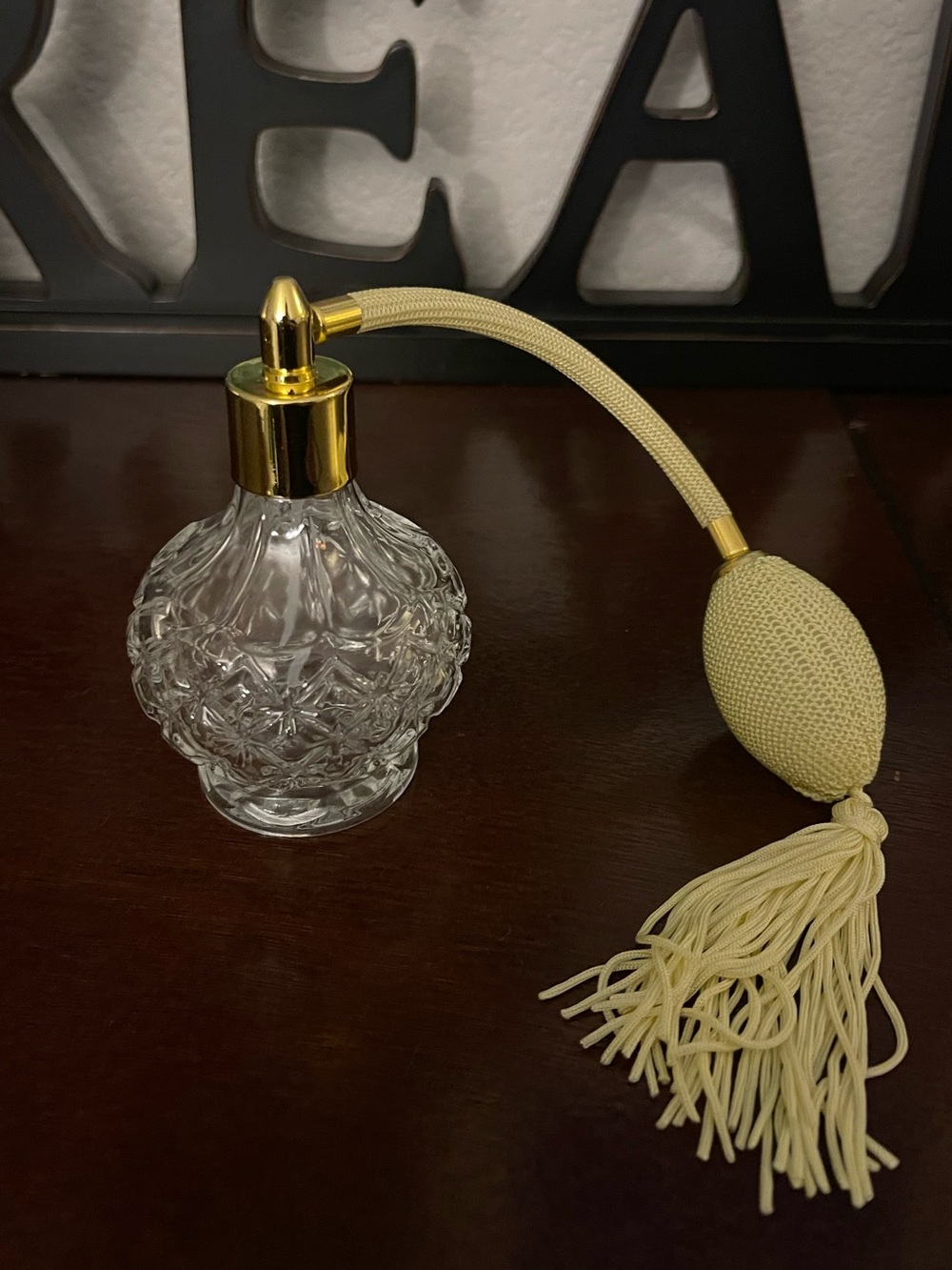 Vintage-Inspired Style Crystal Atomizer Perfume Bottle with Gold Accents - Picture 2 of 11